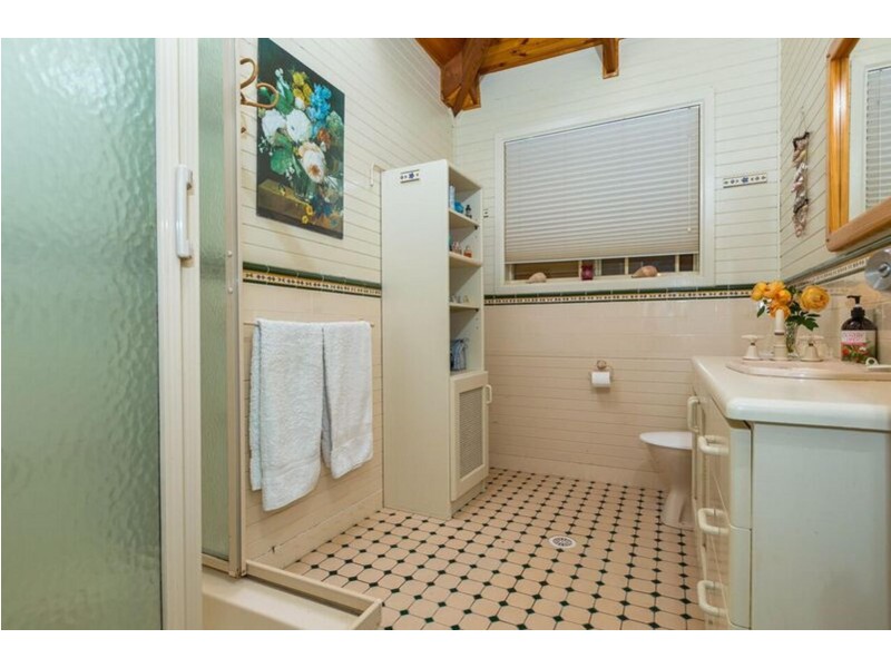 6 Janari Close, Moruya NSW 2537