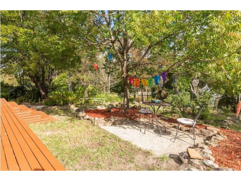 6 Janari Close, Moruya NSW 2537