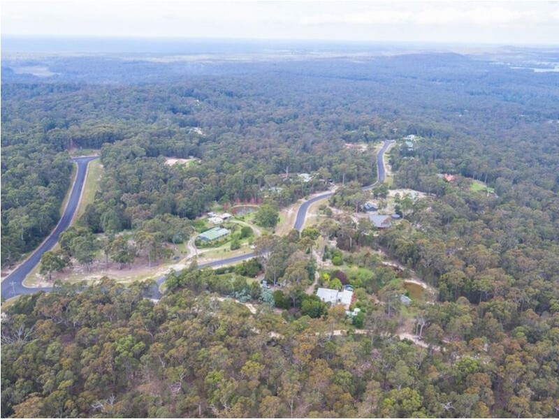 6 Janari Close, Moruya NSW 2537