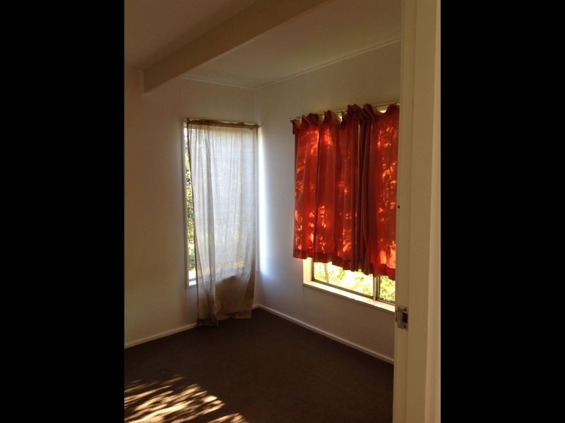 60 Thomas St, Moruya NSW 2537