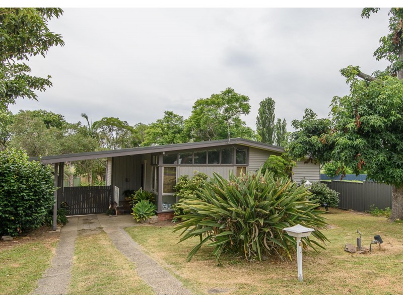 20 Thomas Street, Moruya NSW 2537