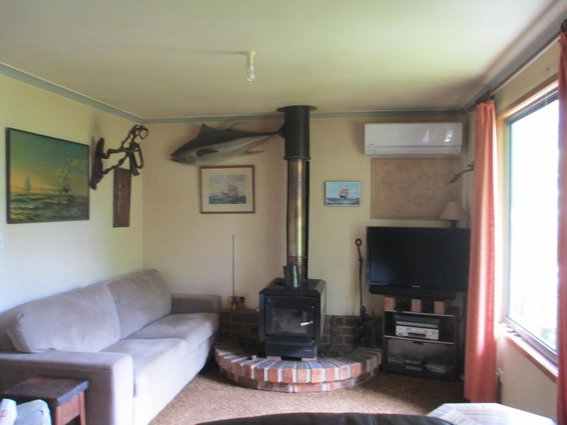 12 Headland Grove, Moruya Heads NSW 2537