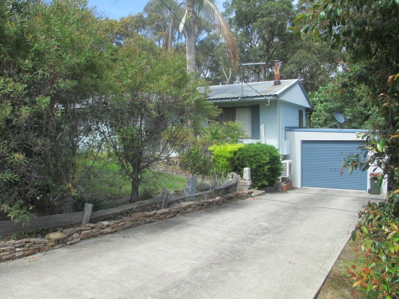 12 Headland Grove, Moruya Heads NSW 2537