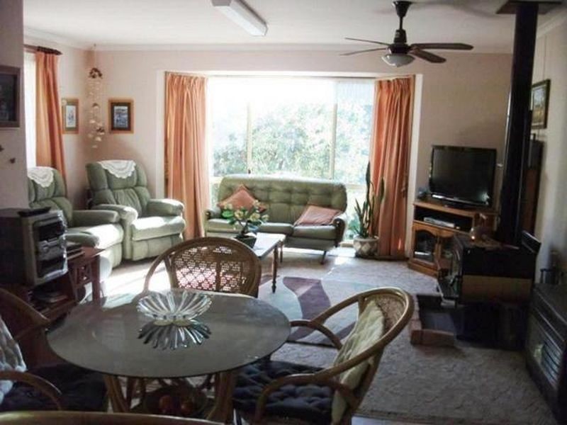 6 Dampier St, Congo NSW 2537