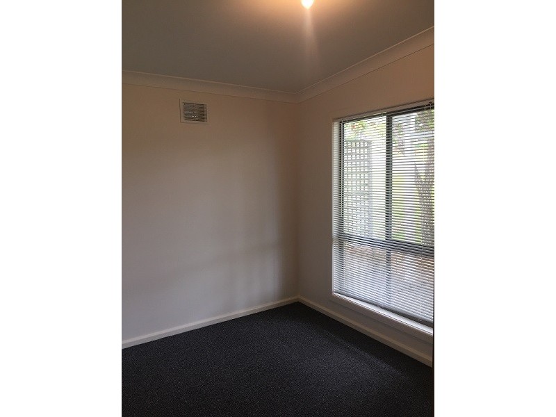 8 Oaks Ave, Tuross Head NSW 2537