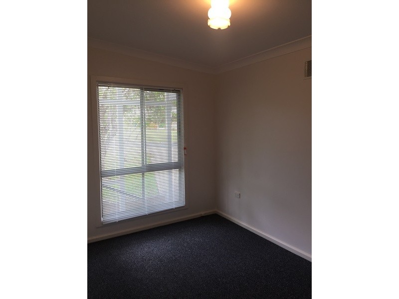 8 Oaks Ave, Tuross Head NSW 2537