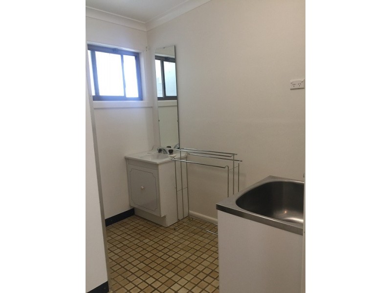 8 Oaks Ave, Tuross Head NSW 2537