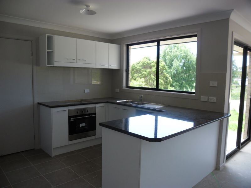 24 Patterson Close, Moruya NSW 2537