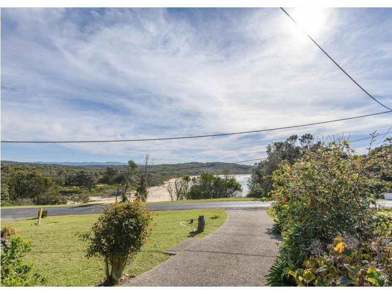 9 Long Point Street, Potato Point NSW 2545