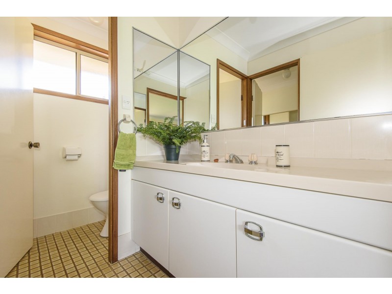 9 Long Point Street, Potato Point NSW 2545