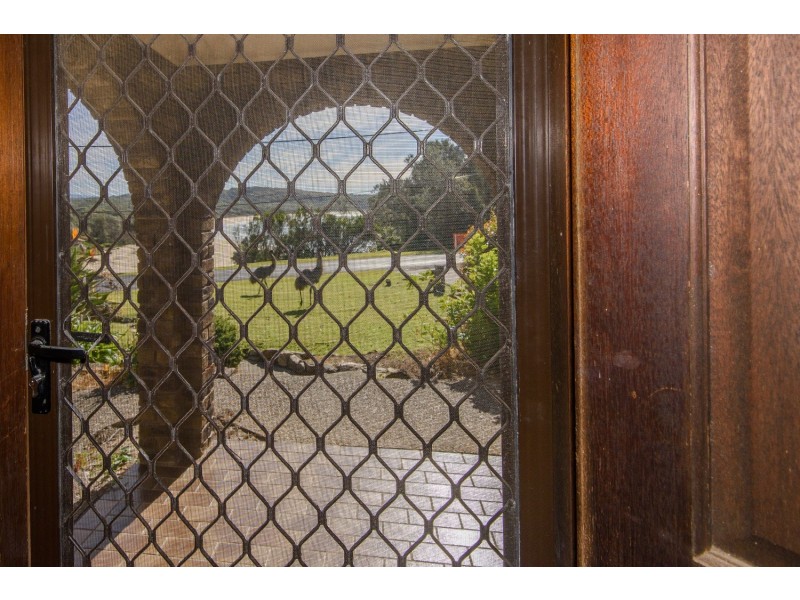 9 Long Point Street, Potato Point NSW 2545