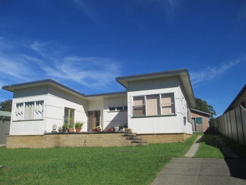 16 Anderson Street, Moruya NSW 2537
