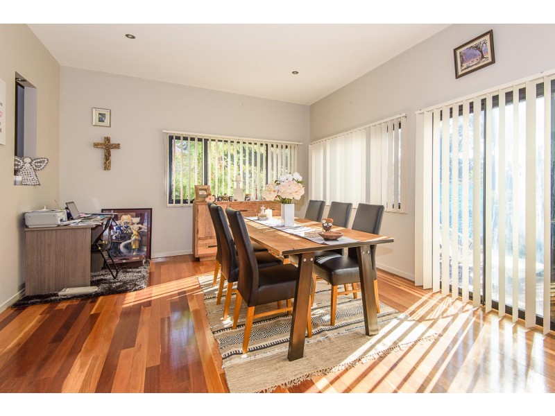 6 Scenic Place, Moruya Heads NSW 2537