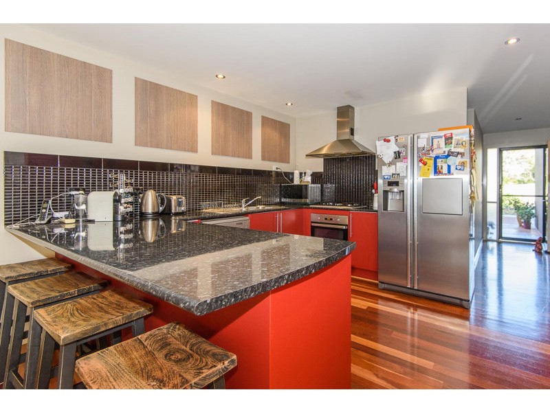 6 Scenic Place, Moruya Heads NSW 2537