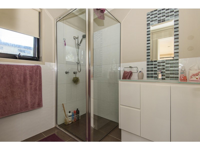 6 Scenic Place, Moruya Heads NSW 2537