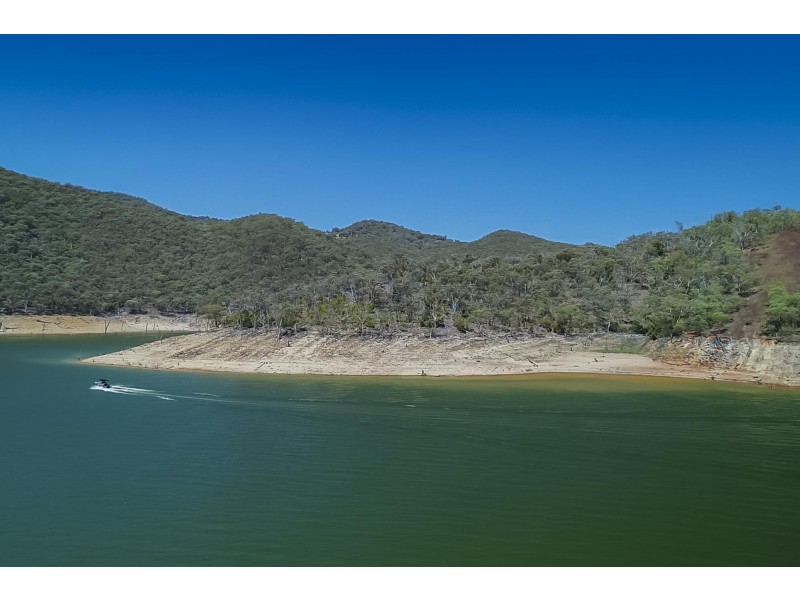 Wade Island, Wee Jasper NSW 2582