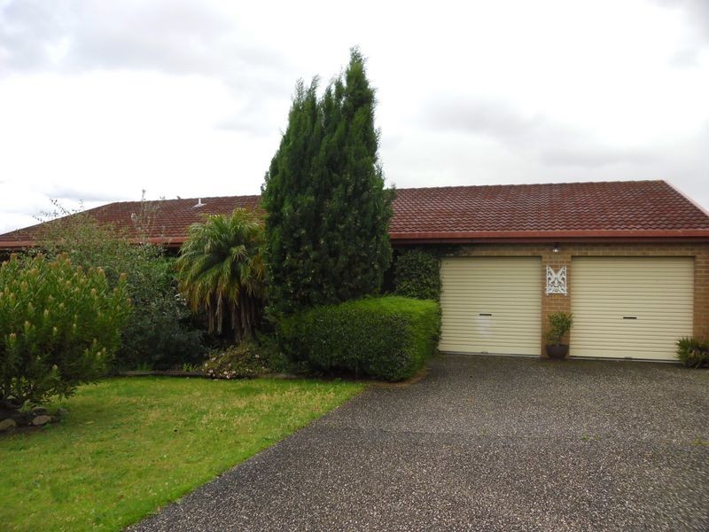 3 Craig Mostyn Place, Moruya NSW 2537