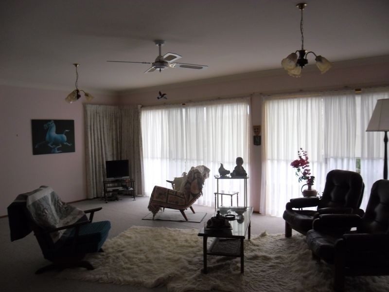 3 Craig Mostyn Place, Moruya NSW 2537