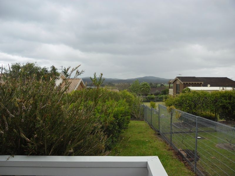 3 Craig Mostyn Place, Moruya NSW 2537