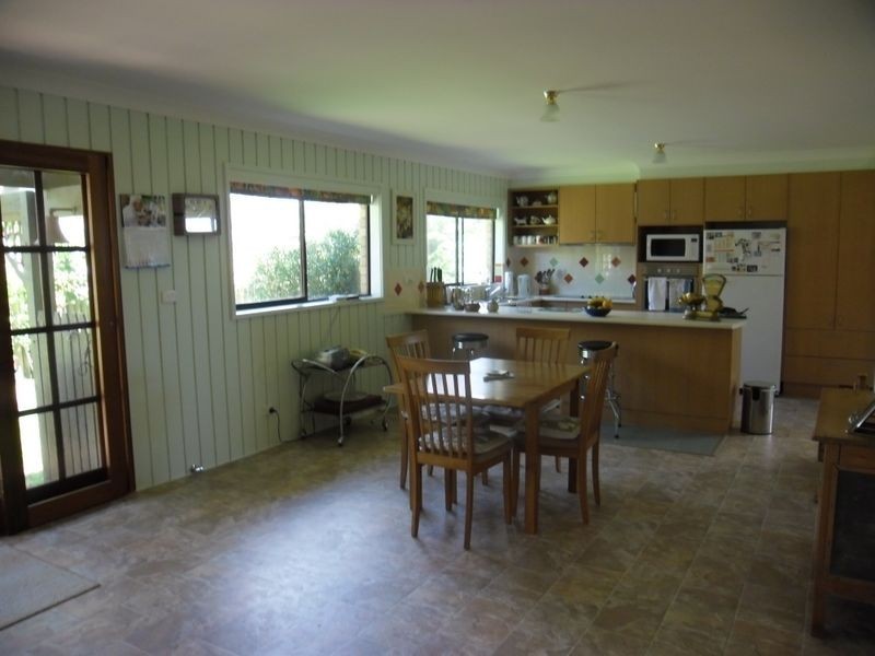 53 Mountain View Road, Moruya NSW 2537