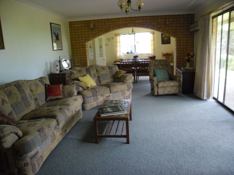 53 Mountain View Road, Moruya NSW 2537