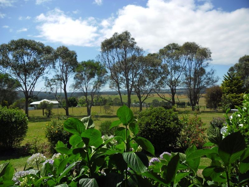 53 Mountain View Road, Moruya NSW 2537