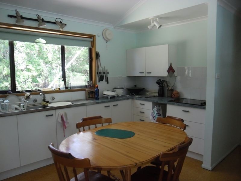 11 Alcheringa Lane, Bingie NSW 2537