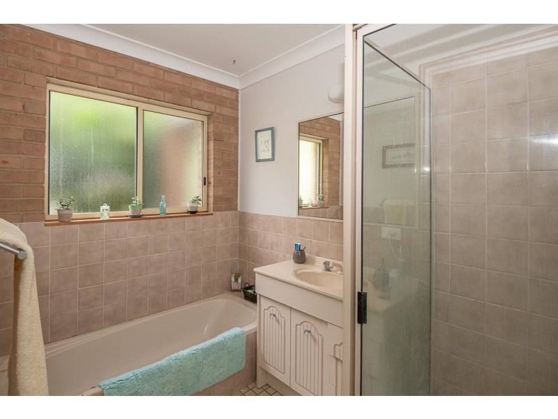 9 Jennifer Place, Moruya NSW 2537