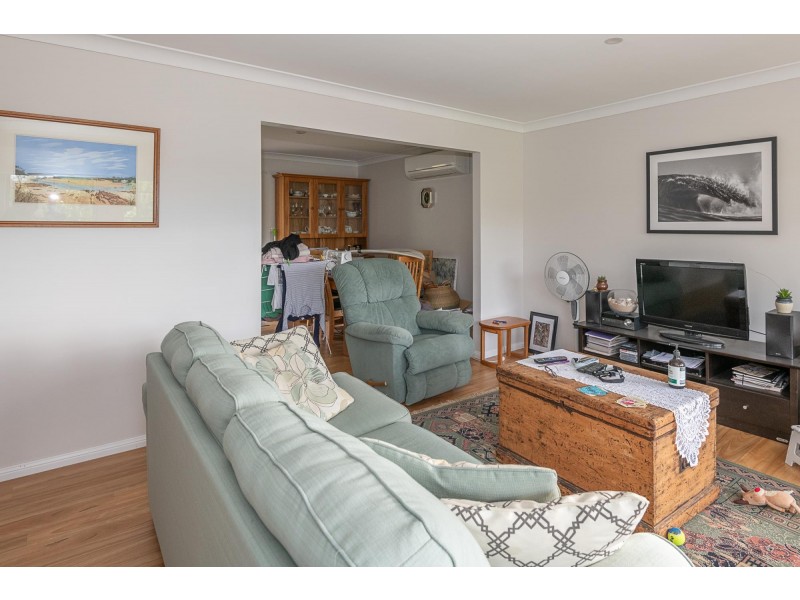 9 Jennifer Place, Moruya NSW 2537