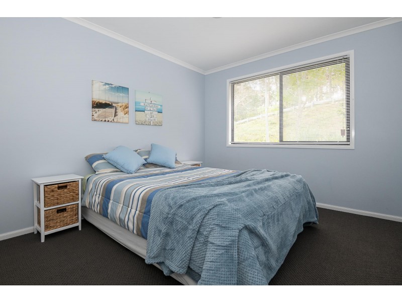 31 Oakwood Way, Catalina NSW 2536