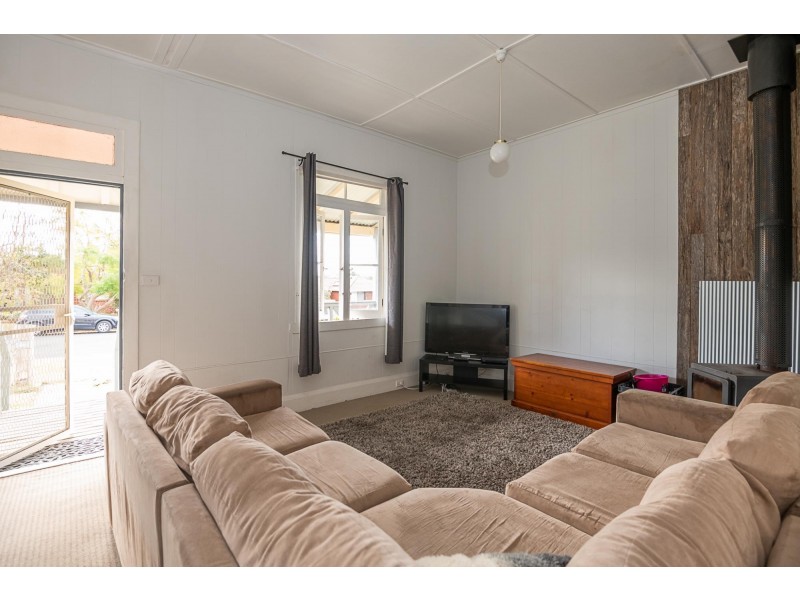 13 Queen Street, Moruya NSW 2537