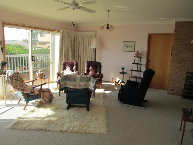 3 Craig Mostyn Place, Moruya NSW 2537