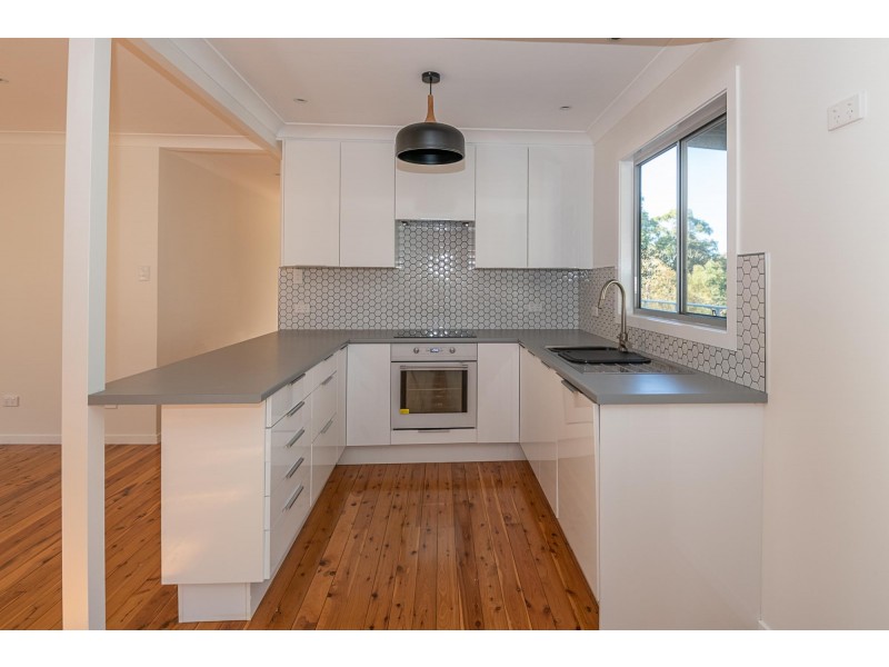 3 Grove Place, Moruya Heads NSW 2537