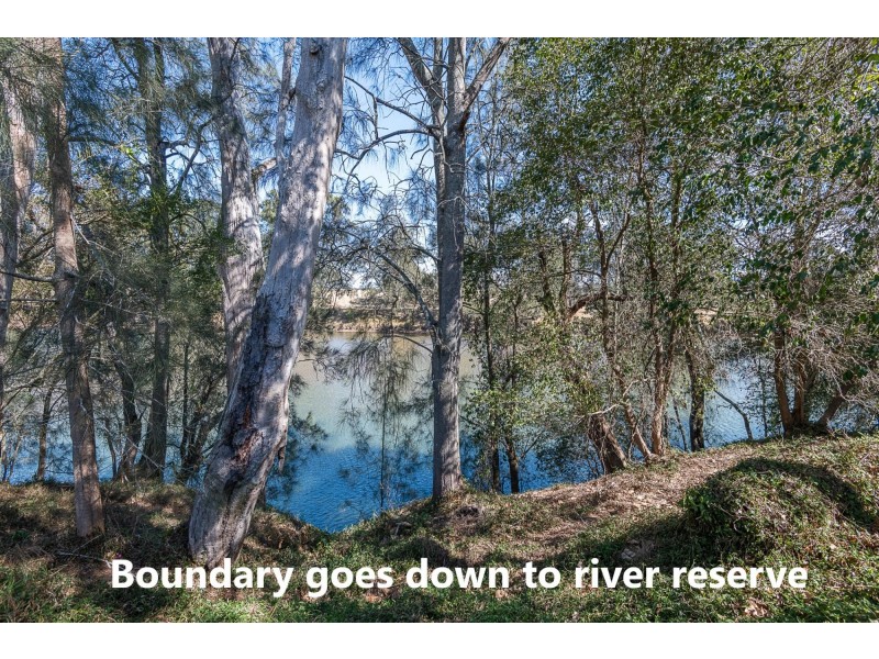 6 Cutharich Place, Moruya NSW 2537