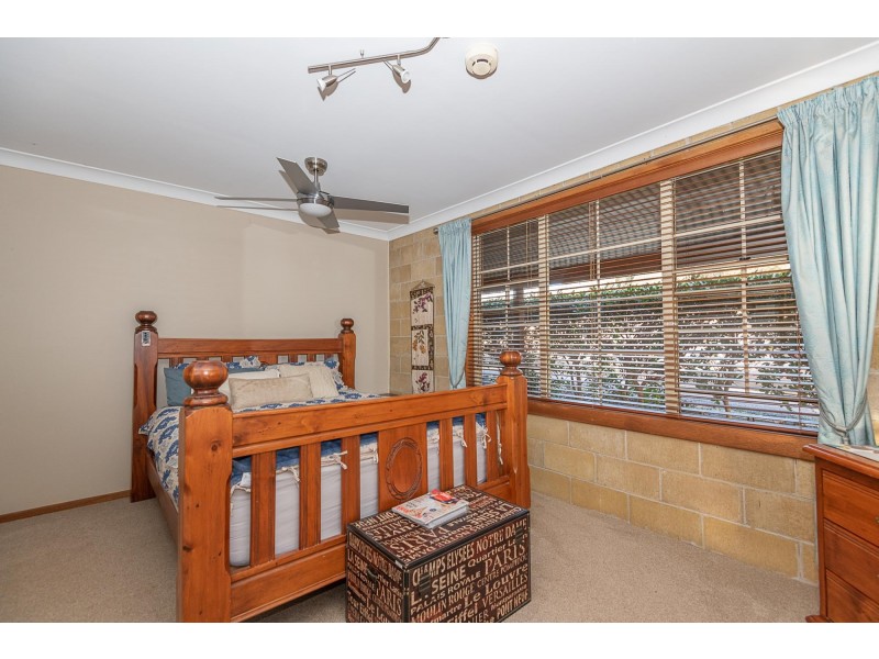 9 Wamban Road, Moruya NSW 2537