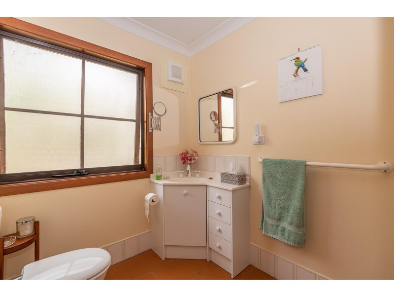 90 The Anchorage, Moruya Heads NSW 2537