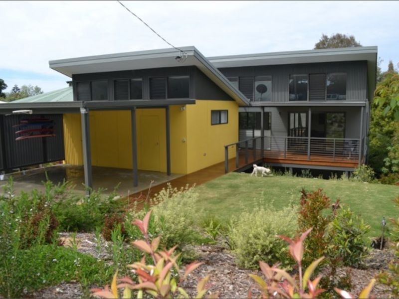 11 Elizabeth Street, Moruya Heads NSW 2537