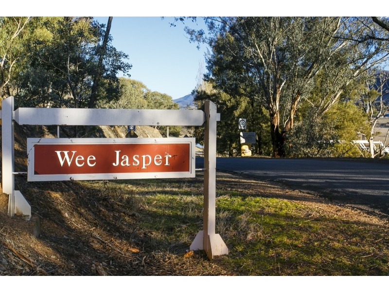 1 Caves Road, Wee Jasper NSW 2582