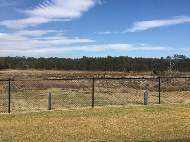 5 Doctor King Close, Moruya NSW 2537