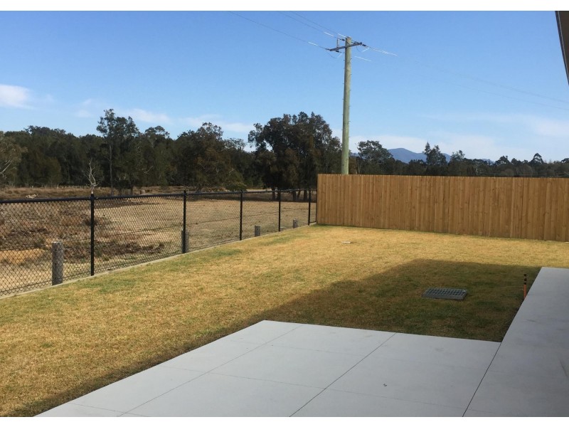 5 Doctor King Close, Moruya NSW 2537