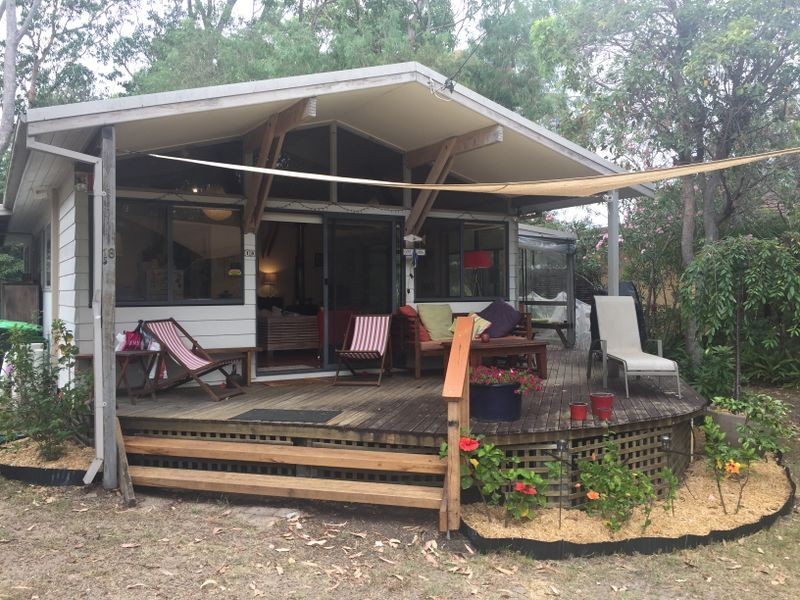 18 Candlagan Dr, Broulee NSW 2537