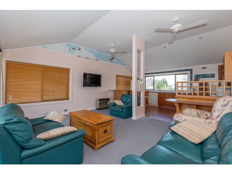 4/30 Long Point Street, Potato Point NSW 2545