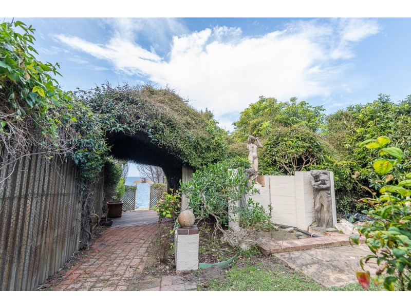 4/30 Long Point Street, Potato Point NSW 2545