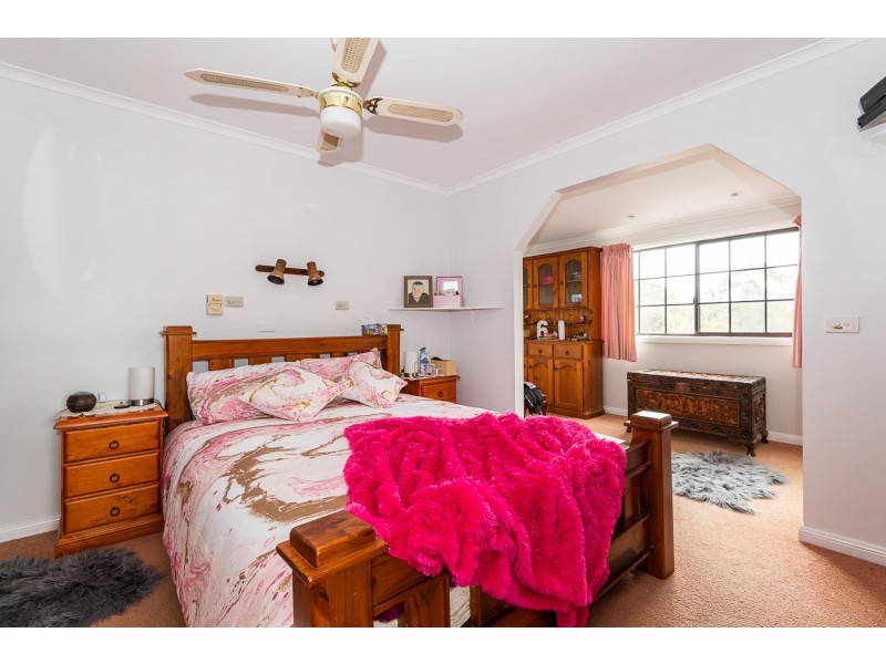 27 Luck Street, Moruya NSW 2537