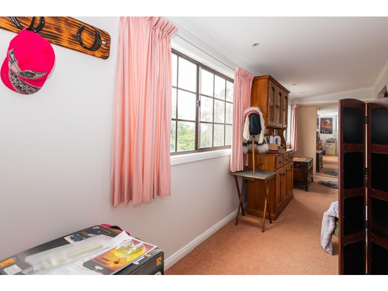 27 Luck Street, Moruya NSW 2537