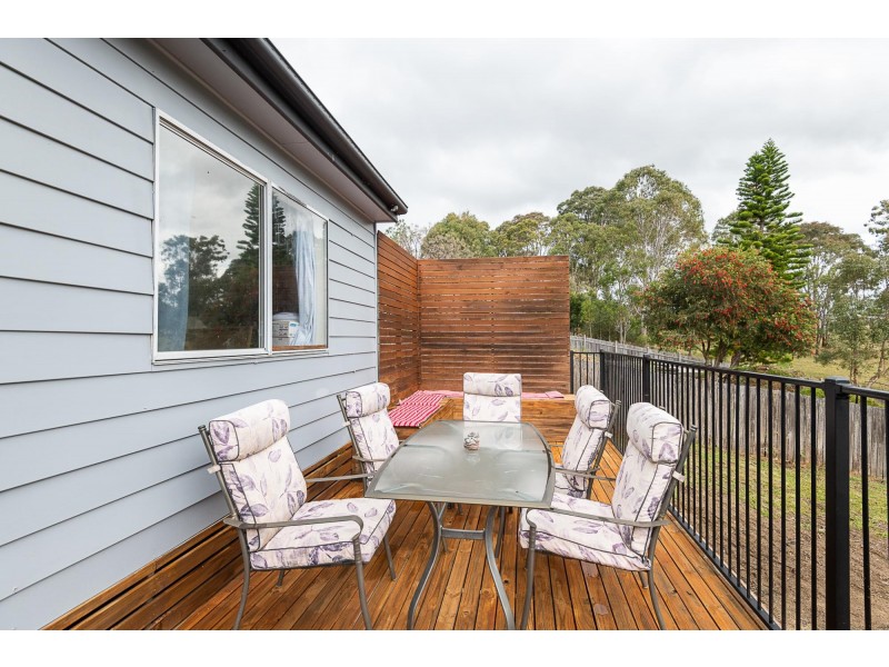 27 Luck Street, Moruya NSW 2537