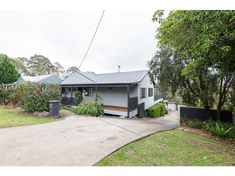 27 Luck Street, Moruya NSW 2537