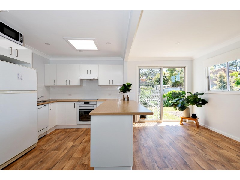 18 Pacific Road, Surf Beach NSW 2536