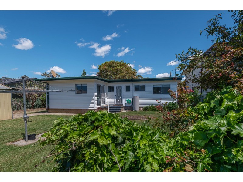 18 Pacific Road, Surf Beach NSW 2536