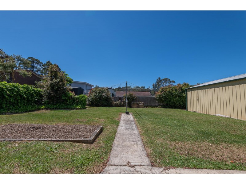 18 Pacific Road, Surf Beach NSW 2536